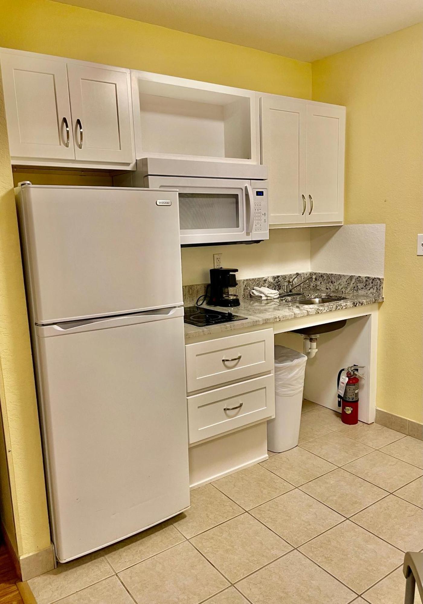 Suburban Studios Fort Myers Cape Coral Εξωτερικό φωτογραφία
