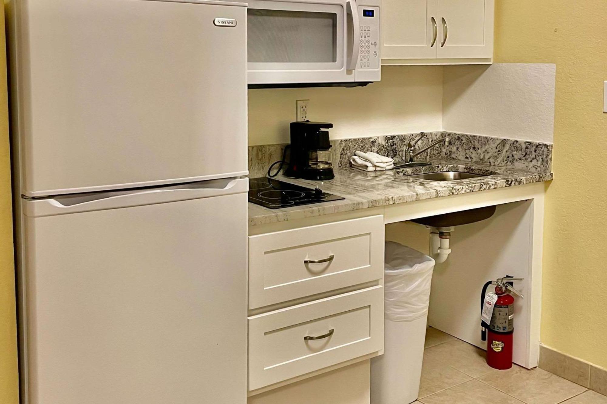 Suburban Studios Fort Myers Cape Coral Εξωτερικό φωτογραφία