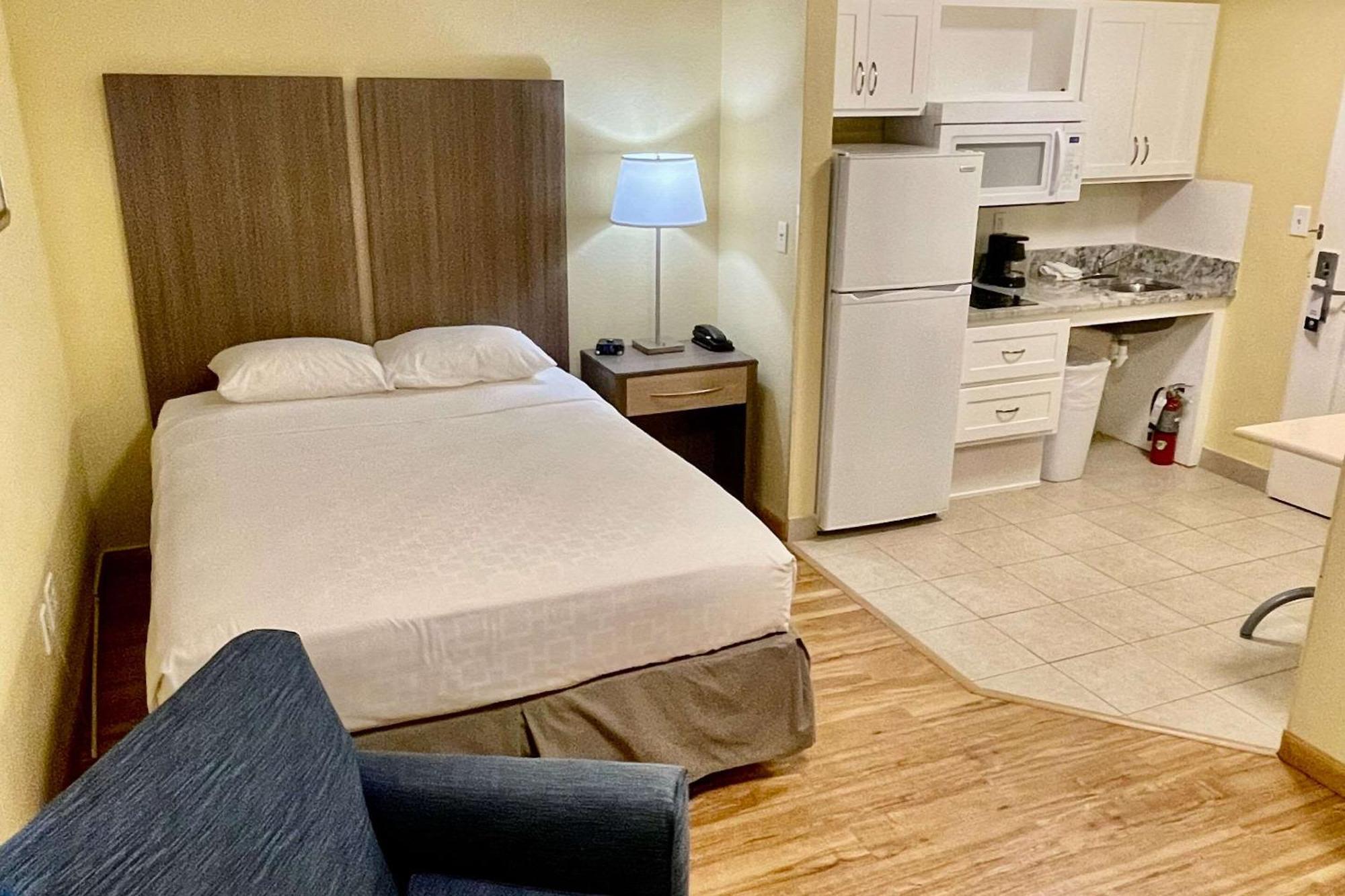 Suburban Studios Fort Myers Cape Coral Εξωτερικό φωτογραφία