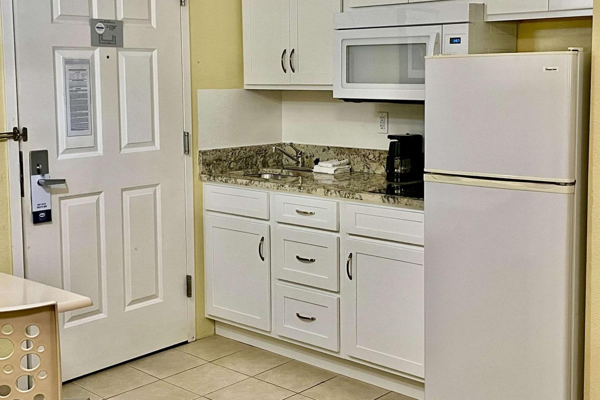 Suburban Studios Fort Myers Cape Coral Εξωτερικό φωτογραφία